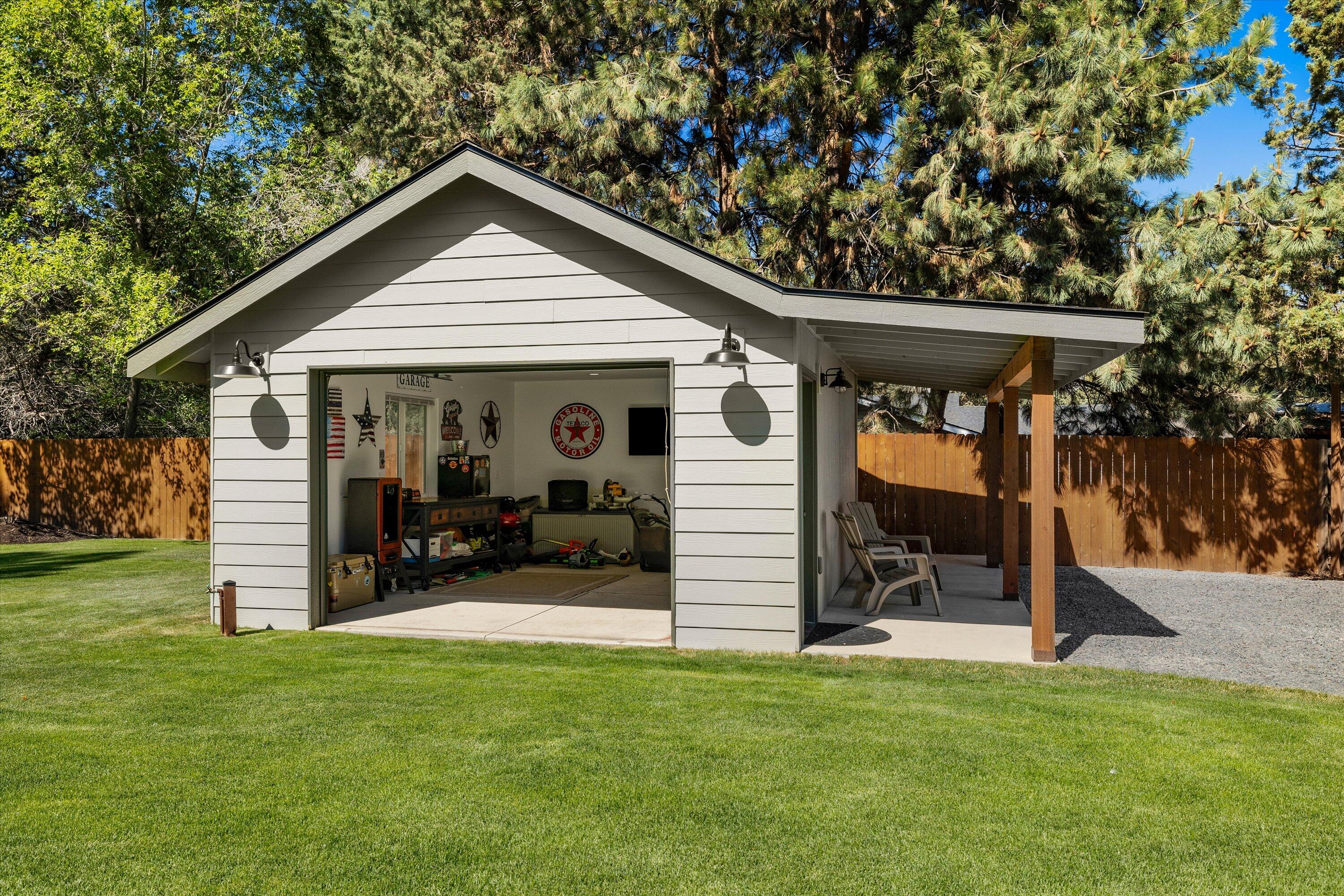 Hollow Pine Estate - Residential