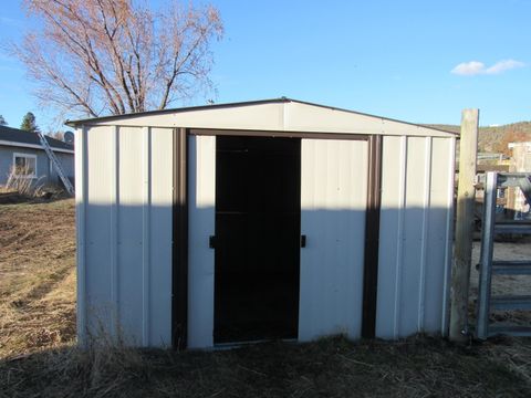 Tiny photo for 29277 N Highway 97 Highway N #251122, Chiloquin, OR 97624 (MLS # 220215440)