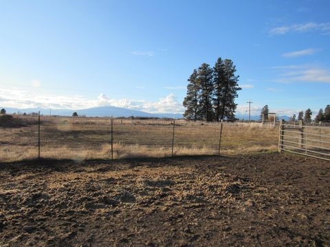 Tiny photo for 29277 N Highway 97 Highway N #251122, Chiloquin, OR 97624 (MLS # 220215440)