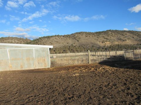 Tiny photo for 29277 N Highway 97 Highway N #251122, Chiloquin, OR 97624 (MLS # 220215440)