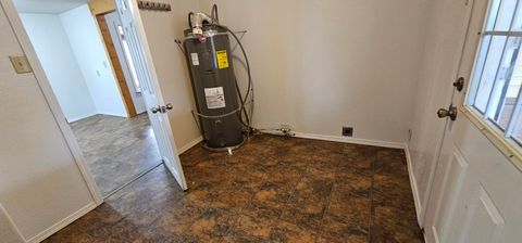 Tiny photo for 2513 Wantland Avenue, Klamath Falls, OR 97601 (MLS # 220213267)