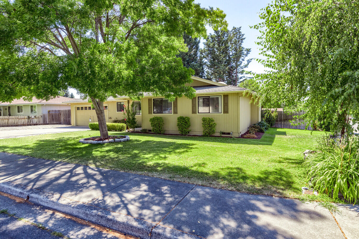 Royal Greens Estates Unit 1 - Residential