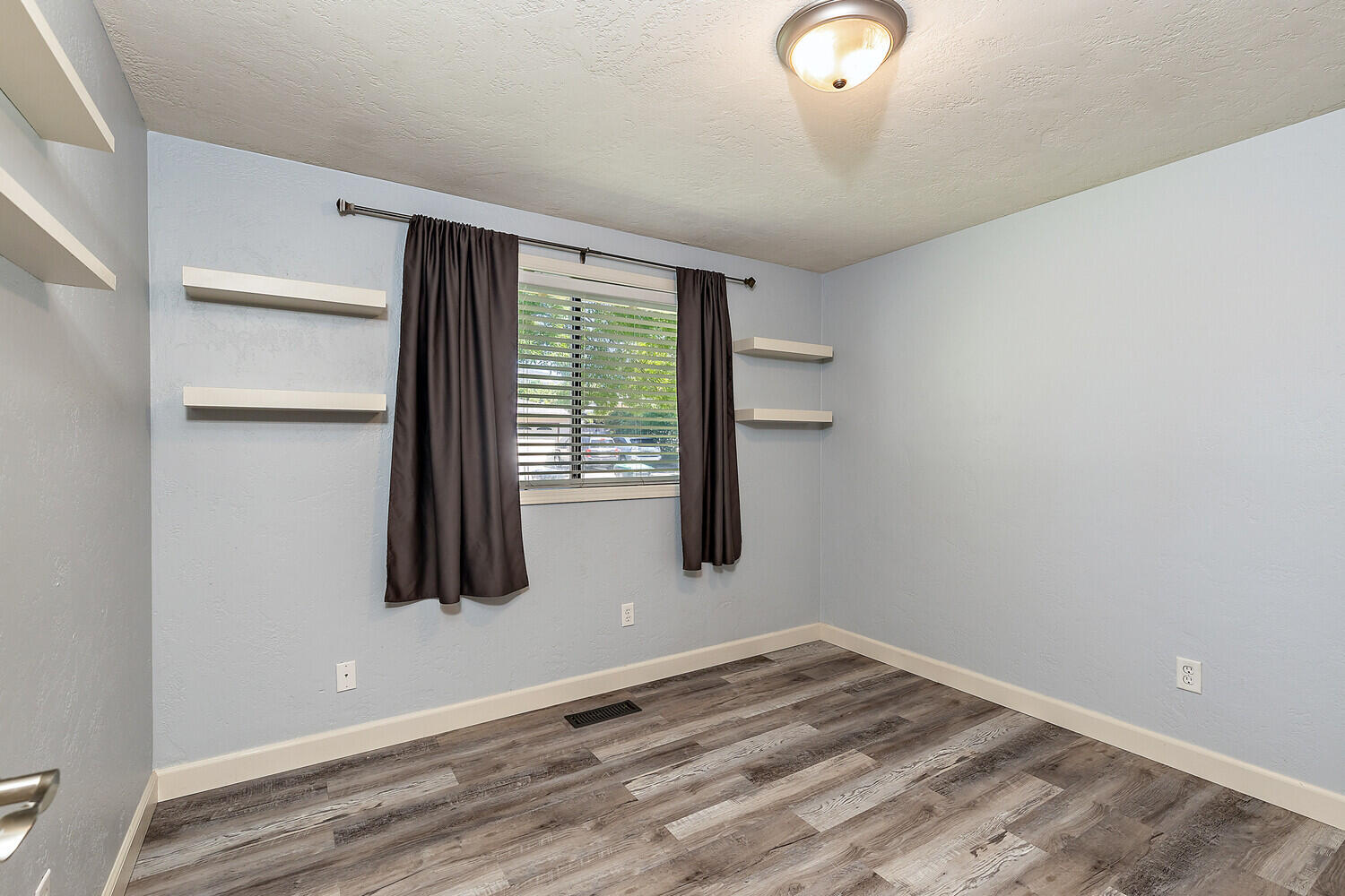 Royal Greens Estates Unit 1 - Residential