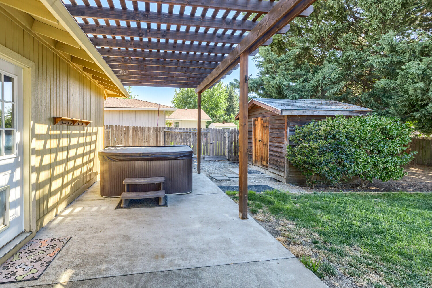 Royal Greens Estates Unit 1 - Residential