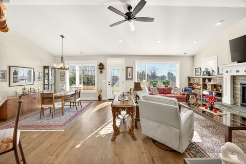 Tiny photo for 4084 Crystal Springs Drive, Medford, OR 97504 (MLS # 220216985)