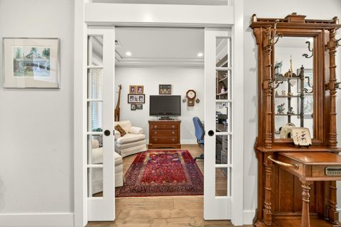 Tiny photo for 4084 Crystal Springs Drive, Medford, OR 97504 (MLS # 220216985)