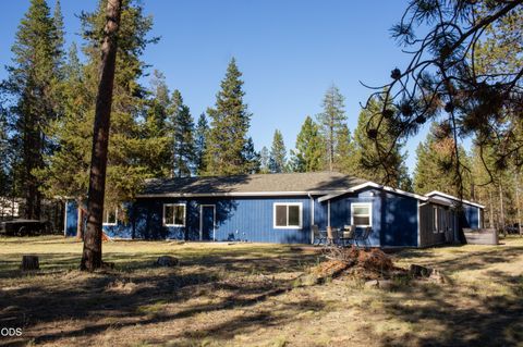 Tiny photo for 52505 Pine Drive, La Pine, OR 97739 (MLS # 220224290)