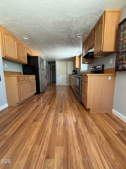 Tiny photo for 52505 Pine Drive, La Pine, OR 97739 (MLS # 220224290)
