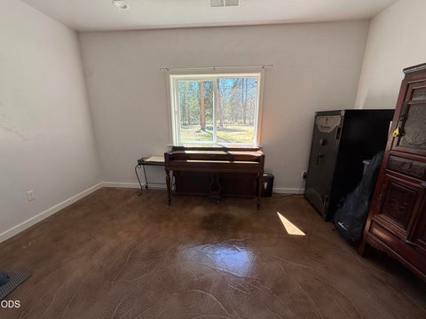 Tiny photo for 52505 Pine Drive, La Pine, OR 97739 (MLS # 220224290)