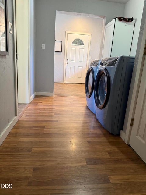 Tiny photo for 52505 Pine Drive, La Pine, OR 97739 (MLS # 220224290)