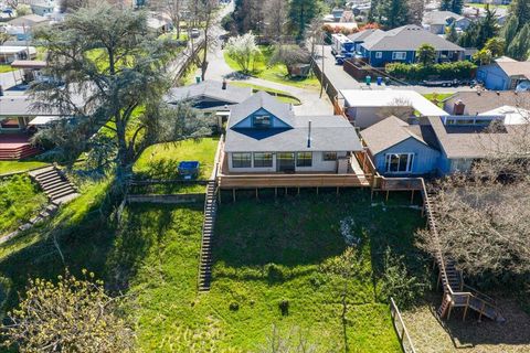 Tiny photo for 1300 Daisy Lane, Grants Pass, OR 97527 (MLS # 220219488)