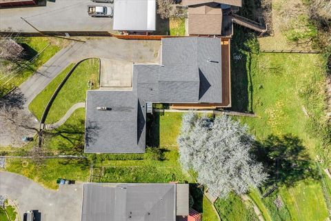 Tiny photo for 1300 Daisy Lane, Grants Pass, OR 97527 (MLS # 220219488)