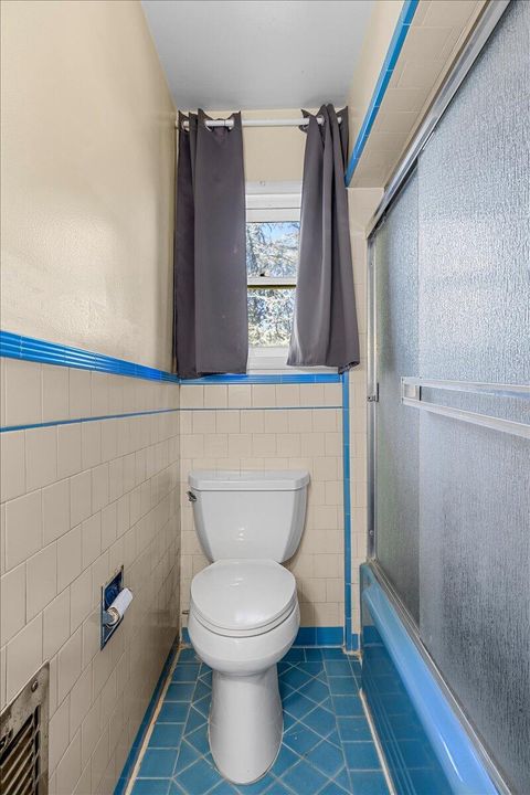 Tiny photo for 1300 Daisy Lane, Grants Pass, OR 97527 (MLS # 220219488)