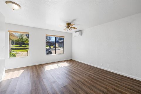 Tiny photo for 1300 Daisy Lane, Grants Pass, OR 97527 (MLS # 220219488)