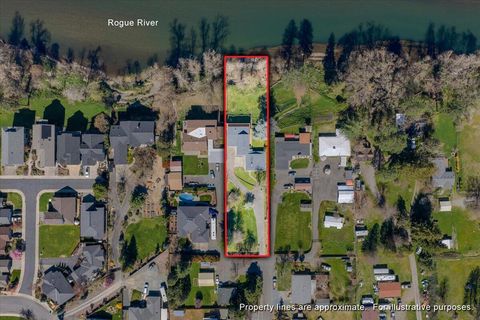 Tiny photo for 1300 Daisy Lane, Grants Pass, OR 97527 (MLS # 220219488)