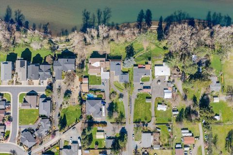 Tiny photo for 1300 Daisy Lane, Grants Pass, OR 97527 (MLS # 220219488)