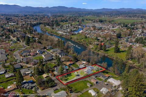 Tiny photo for 1300 Daisy Lane, Grants Pass, OR 97527 (MLS # 220219488)