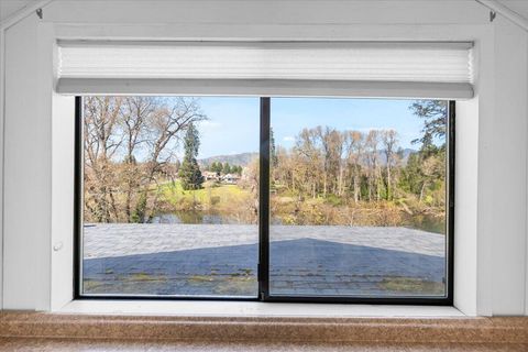 Tiny photo for 1300 Daisy Lane, Grants Pass, OR 97527 (MLS # 220219488)