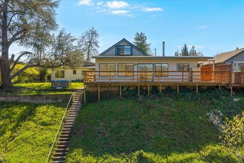 Tiny photo for 1300 Daisy Lane, Grants Pass, OR 97527 (MLS # 220219488)