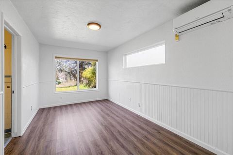 Tiny photo for 1300 Daisy Lane, Grants Pass, OR 97527 (MLS # 220219488)