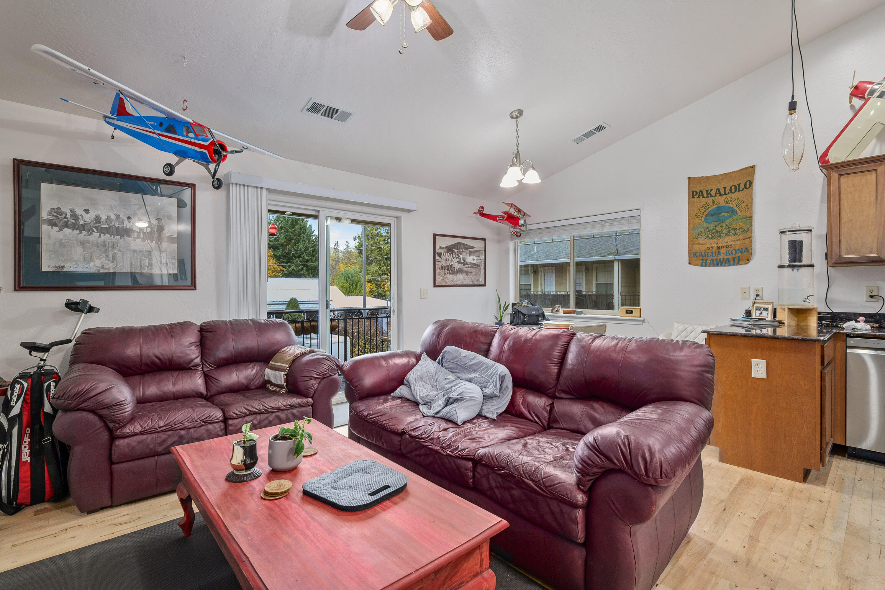 Madrone Villa Townhomes - Residential