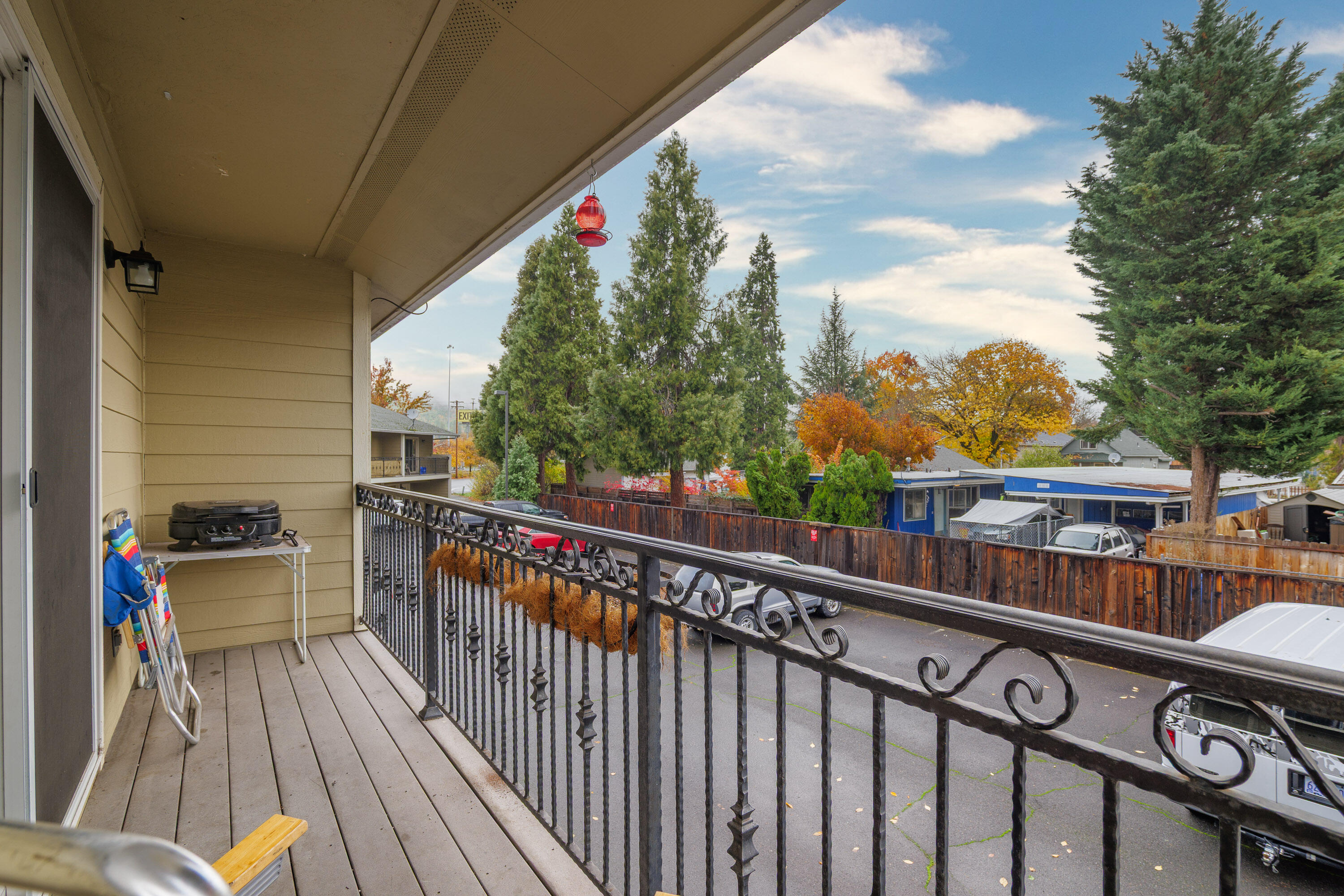 Madrone Villa Townhomes - Residential