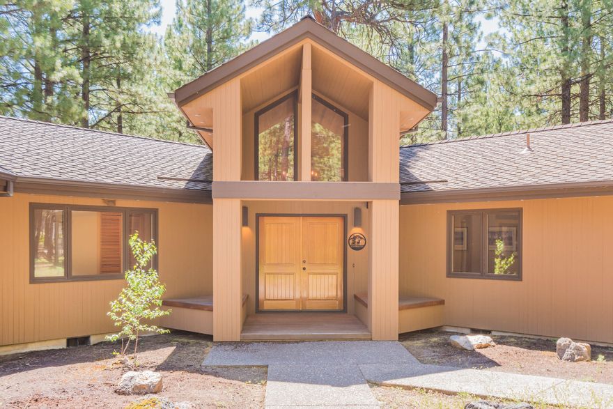 Beautifully updated with style and functionality. This one level home offers blissful privacy sitting on 1.46 acres backing to the National Forest. Fully furnished/TurnKey. THERE IS A PLACE... Black Butte Ranch is a gated community that offers a relaxing refuge, with several dining options, 6 swimming pools, 2 championship golf courses, 19 tennis & pickle ball courts, 18 miles of paved bike paths, horseback riding trails and stables, sports complex, rec room, disc golf, basketball courts, hiking trails, fishing & so much more.