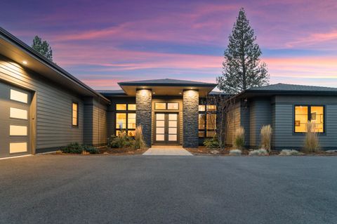 Tiny photo for 61547 Hosmer Lake Drive, Bend, OR 97702 (MLS # 220212651)