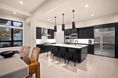 Tiny photo for 61547 Hosmer Lake Drive, Bend, OR 97702 (MLS # 220212651)