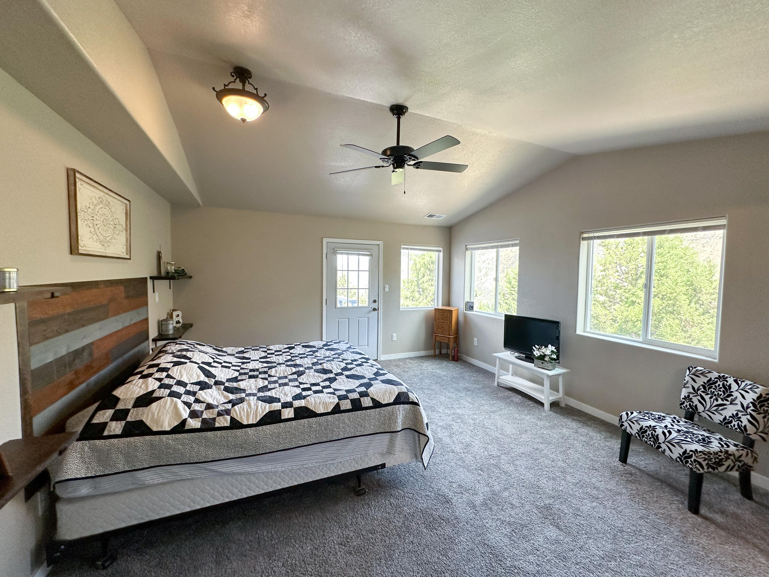 Gray Rock - Residential