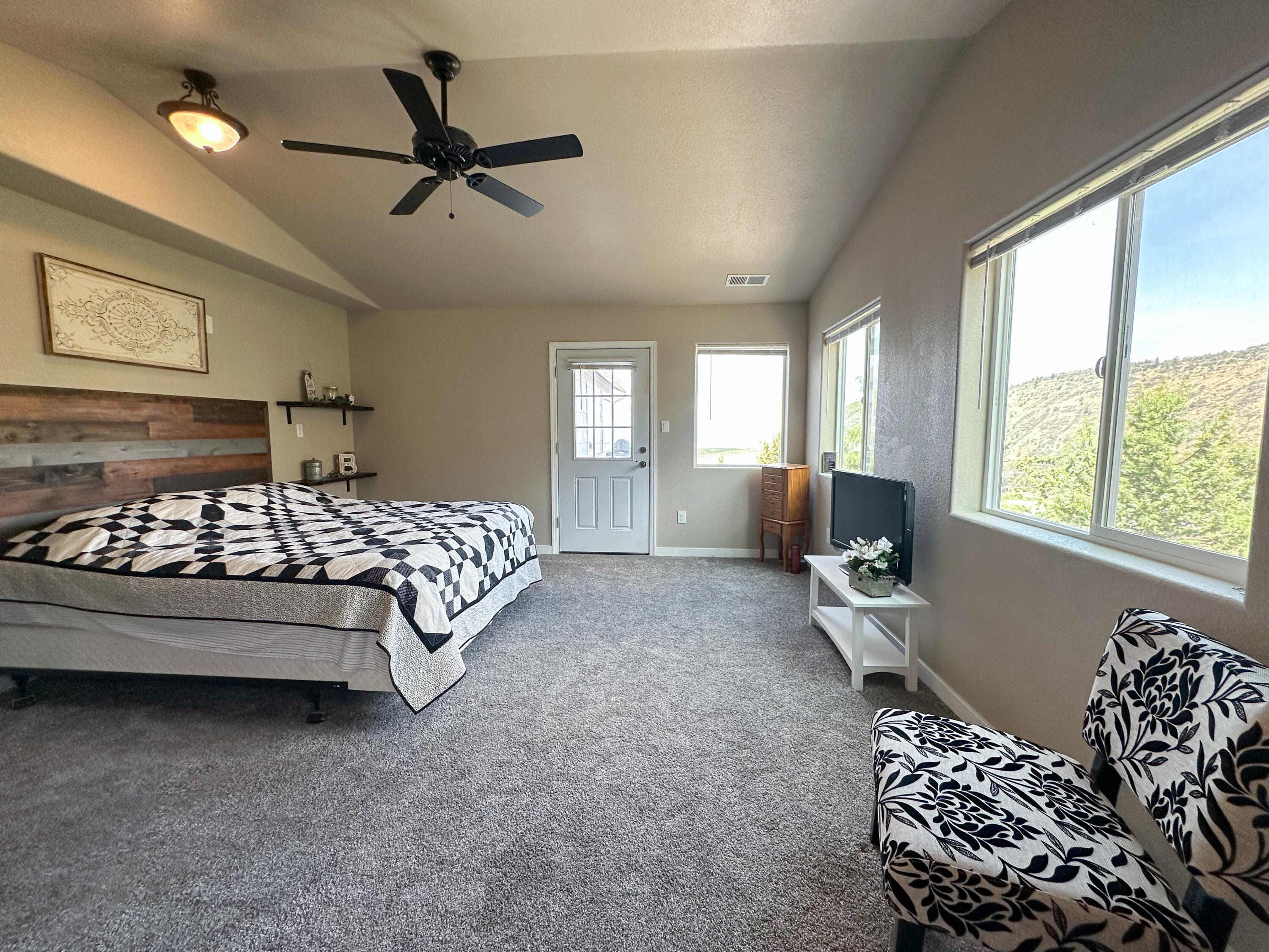 Gray Rock - Residential