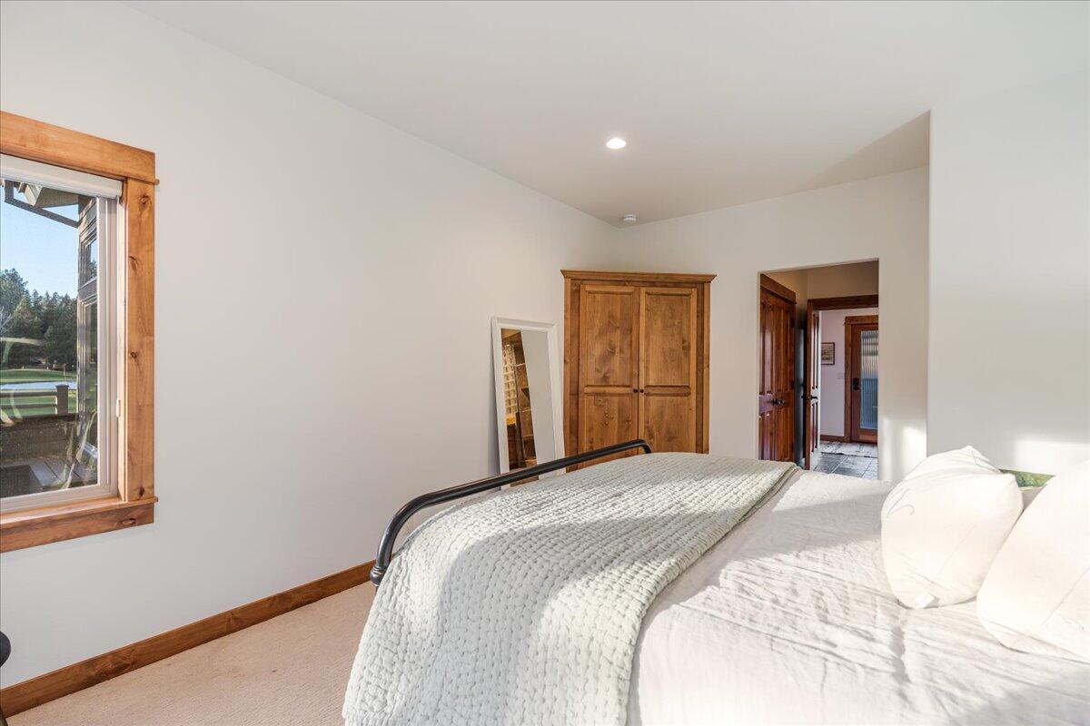 Broken Top - Residential