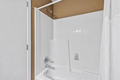 Tiny photo for 10 Velna Way, Ashland, OR 97520 (MLS # 220213900)