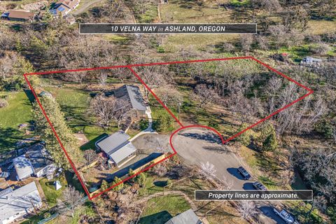 Tiny photo for 10 Velna Way, Ashland, OR 97520 (MLS # 220213900)