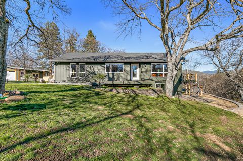Tiny photo for 10 Velna Way, Ashland, OR 97520 (MLS # 220213900)