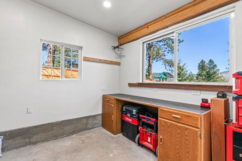 Tiny photo for 10 Velna Way, Ashland, OR 97520 (MLS # 220213900)