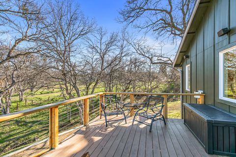 Tiny photo for 10 Velna Way, Ashland, OR 97520 (MLS # 220213900)