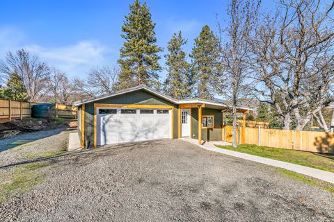 Tiny photo for 10 Velna Way, Ashland, OR 97520 (MLS # 220213900)