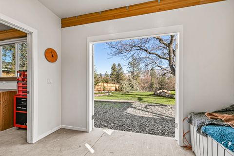 Tiny photo for 10 Velna Way, Ashland, OR 97520 (MLS # 220213900)