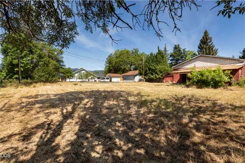 Tiny photo for 8622 E Evans Creek Road, Rogue River, OR 97537 (MLS # 220222814)