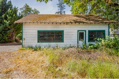 Tiny photo for 8622 E Evans Creek Road, Rogue River, OR 97537 (MLS # 220222814)