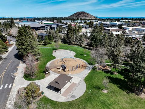 Tiny photo for 835 SE Polaris Court, Bend, OR 97702 (MLS # 220219746)
