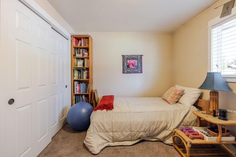 Tiny photo for 835 SE Polaris Court, Bend, OR 97702 (MLS # 220219746)