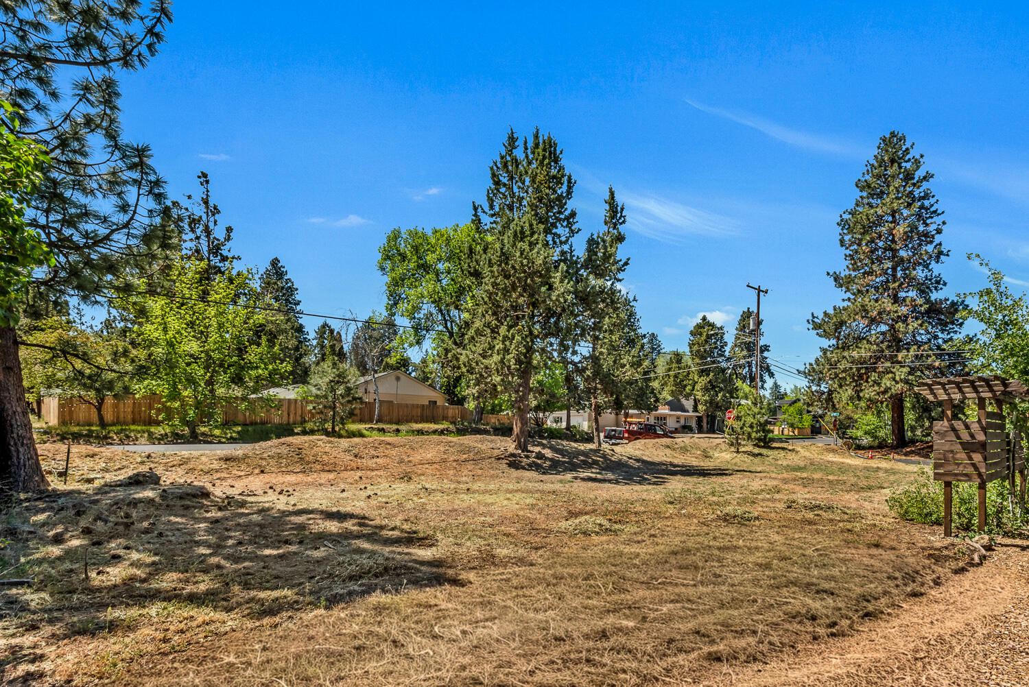 608 NE 10th Street