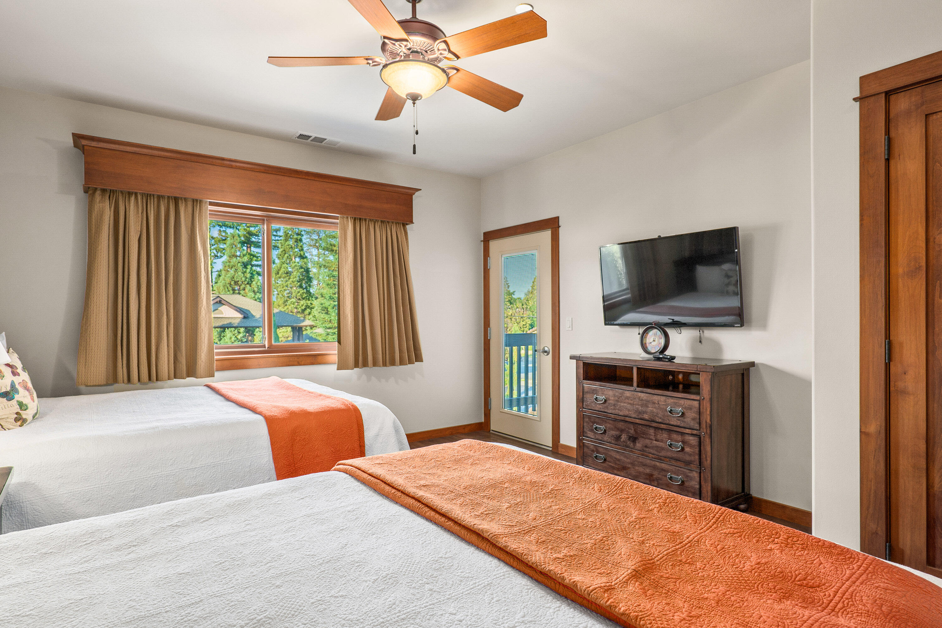 Bournes - Commercial Sale