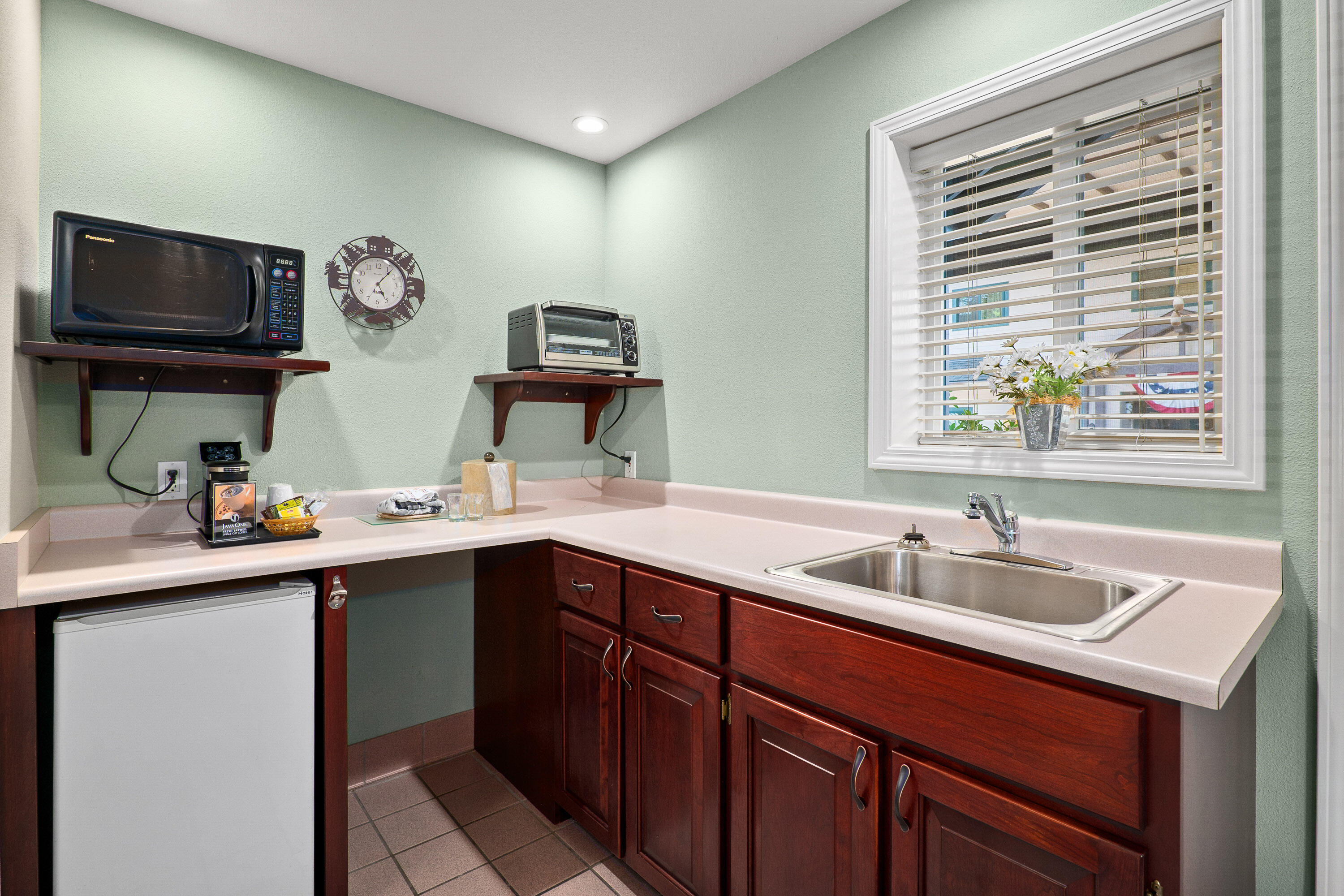 Bournes - Commercial Sale