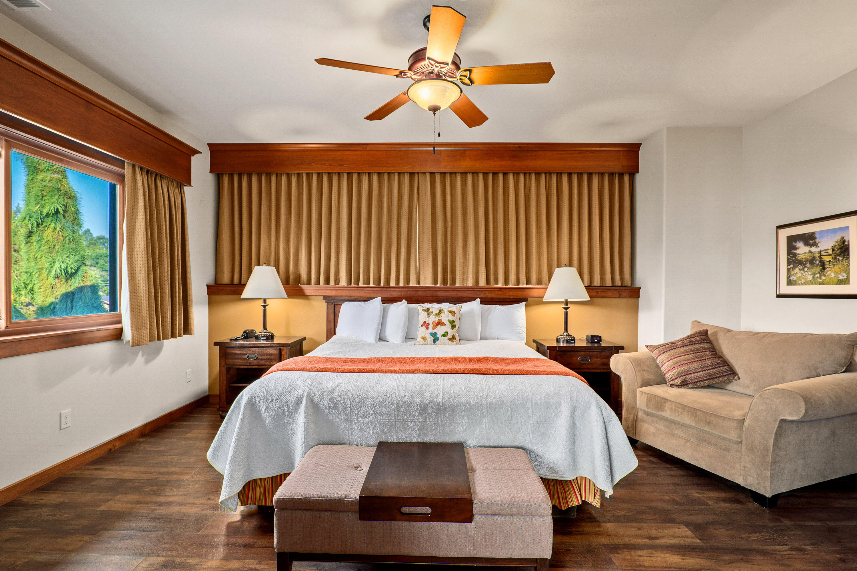 Bournes - Commercial Sale