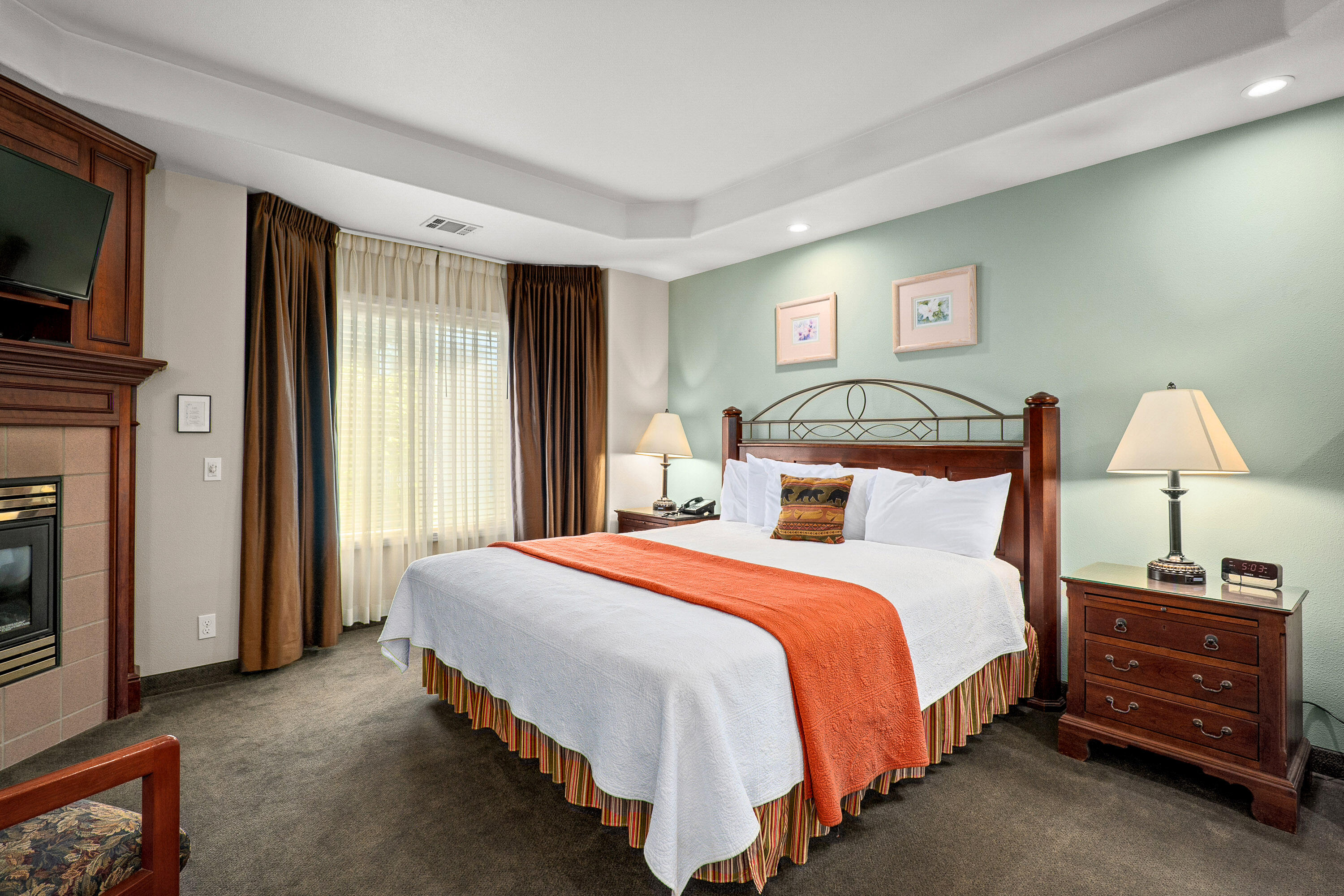 Bournes - Commercial Sale