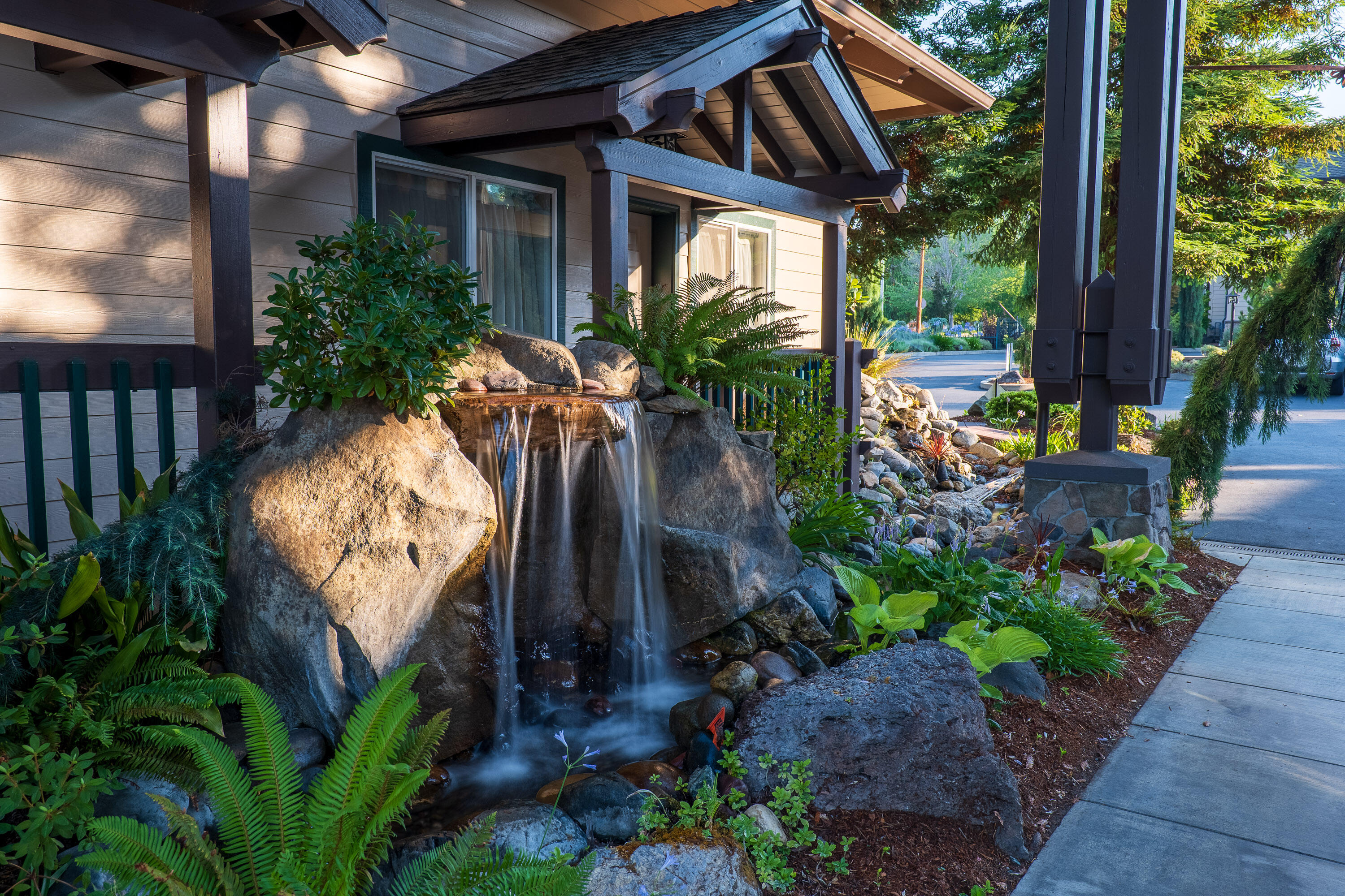 Bournes - Commercial Sale