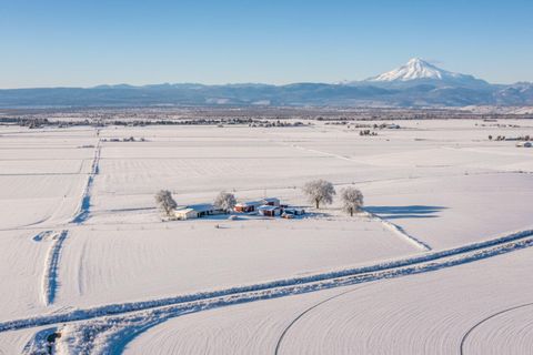 Tiny photo for 2748 SW Highland Lane, Culver, OR 97734 (MLS # 220212256)